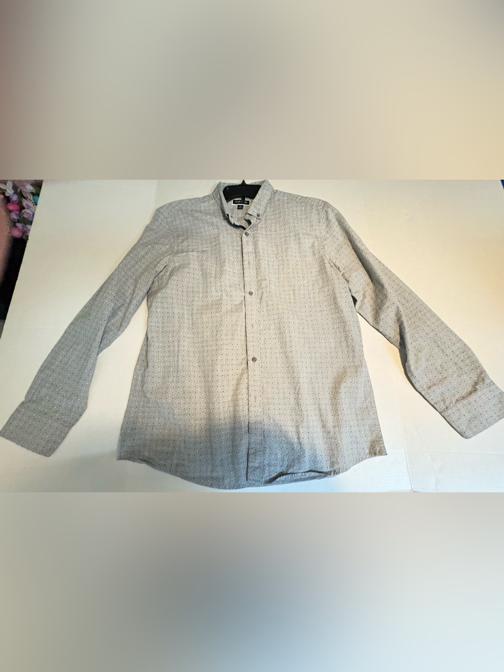 Club Room Men’s Light Gray Dotted Button-Down Shirt